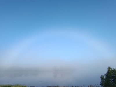 Ienāc lietū un pasēdi pie sevis