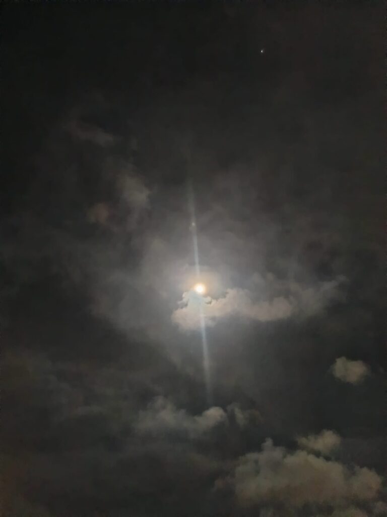 Rīt pirmdiena 2.marts – Kad Ūdens sastop Visuma Vētru